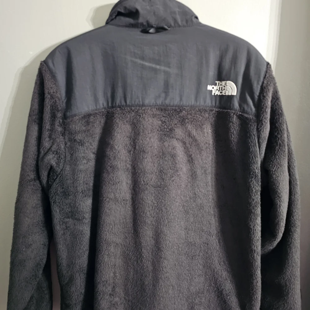 The North Face Girl's Black Fleece Jacket